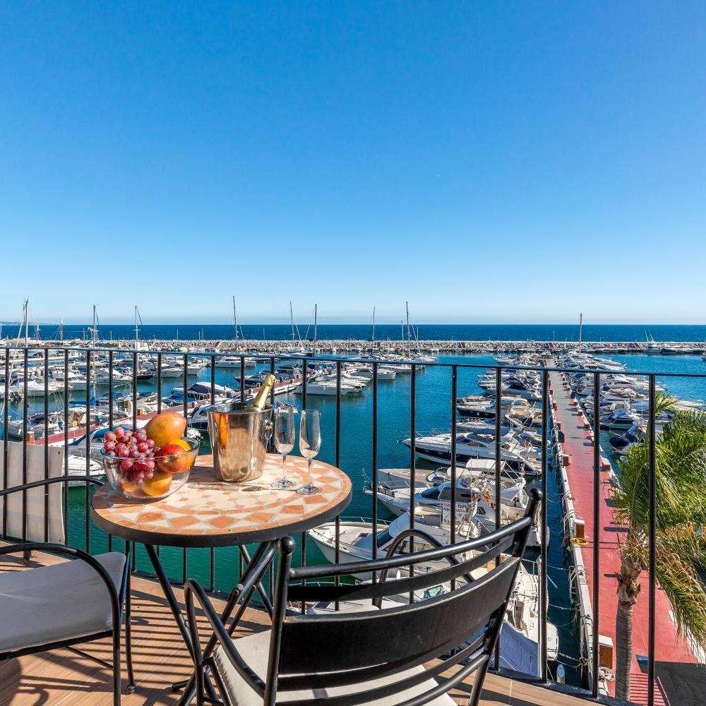 هتل گرند جورجین پالاس باتومی Hotel Grand Georgian Palace Batumi