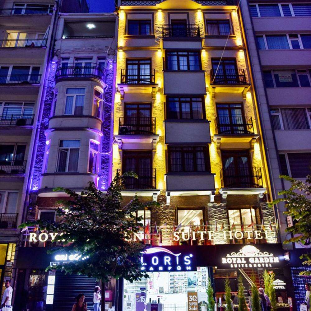 هتل رویال پالاس Hotel Royal Palace