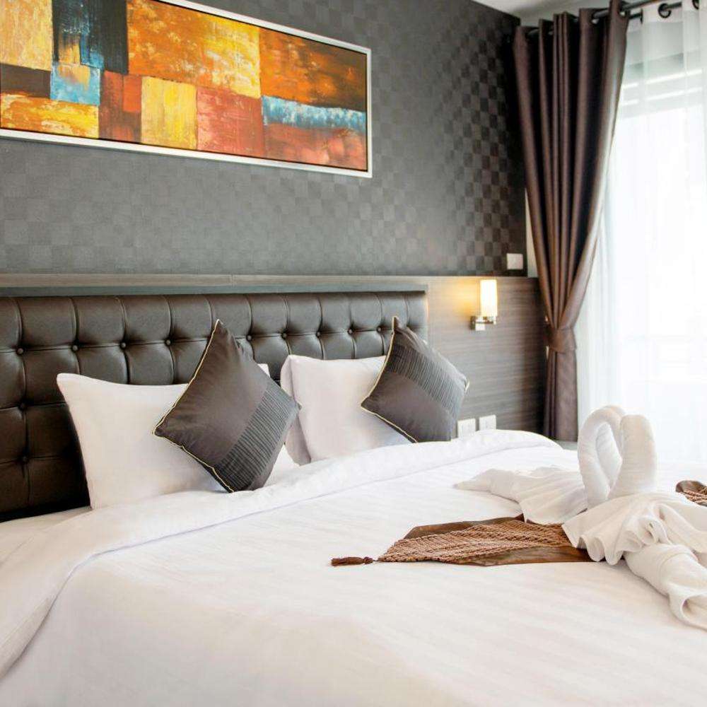 پیک نیک هتل بانکوک Picnic Hotel Bangkok