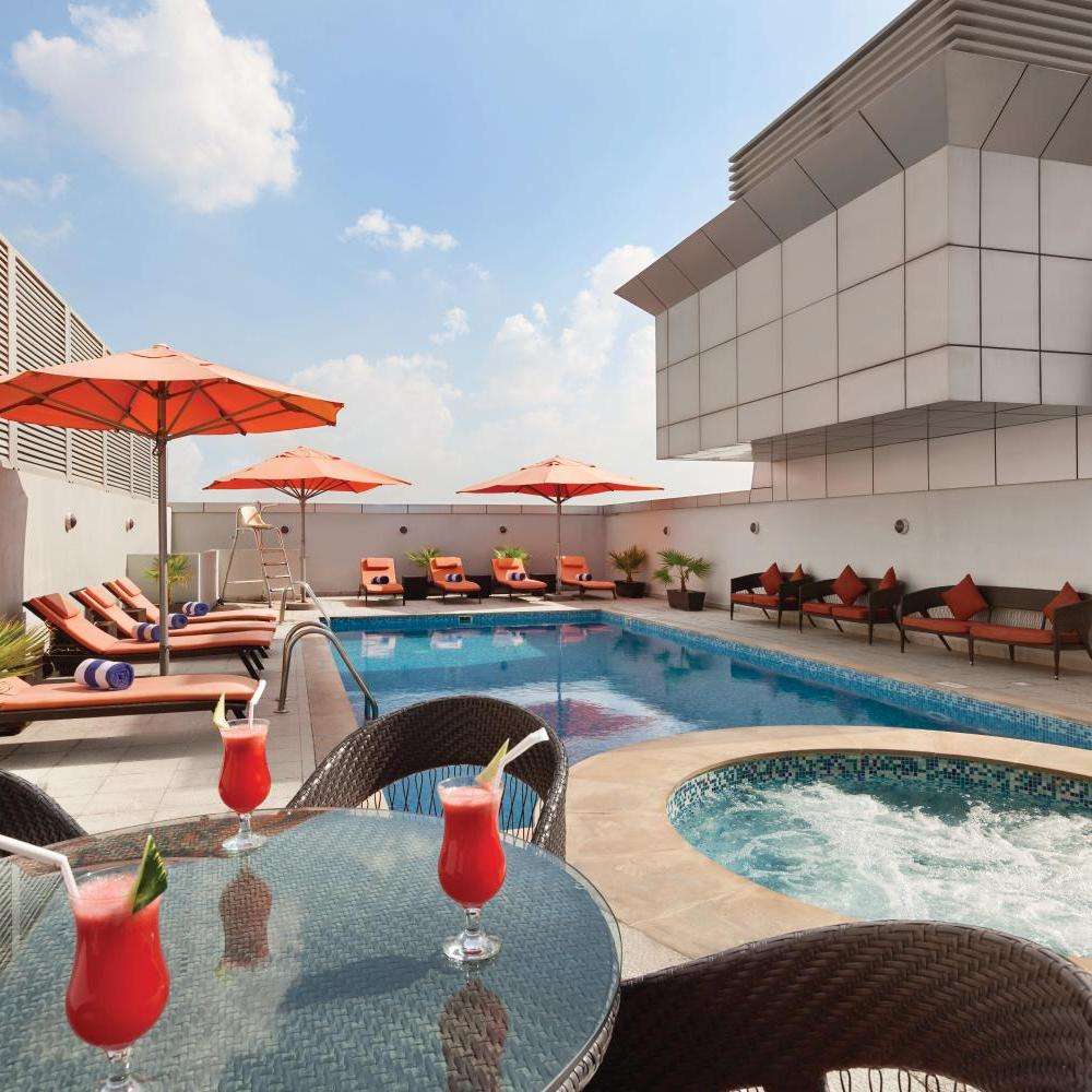 هتل رامادا بای ویندهام دبی دیره Ramada by Wyndham Dubai Deira Hotel