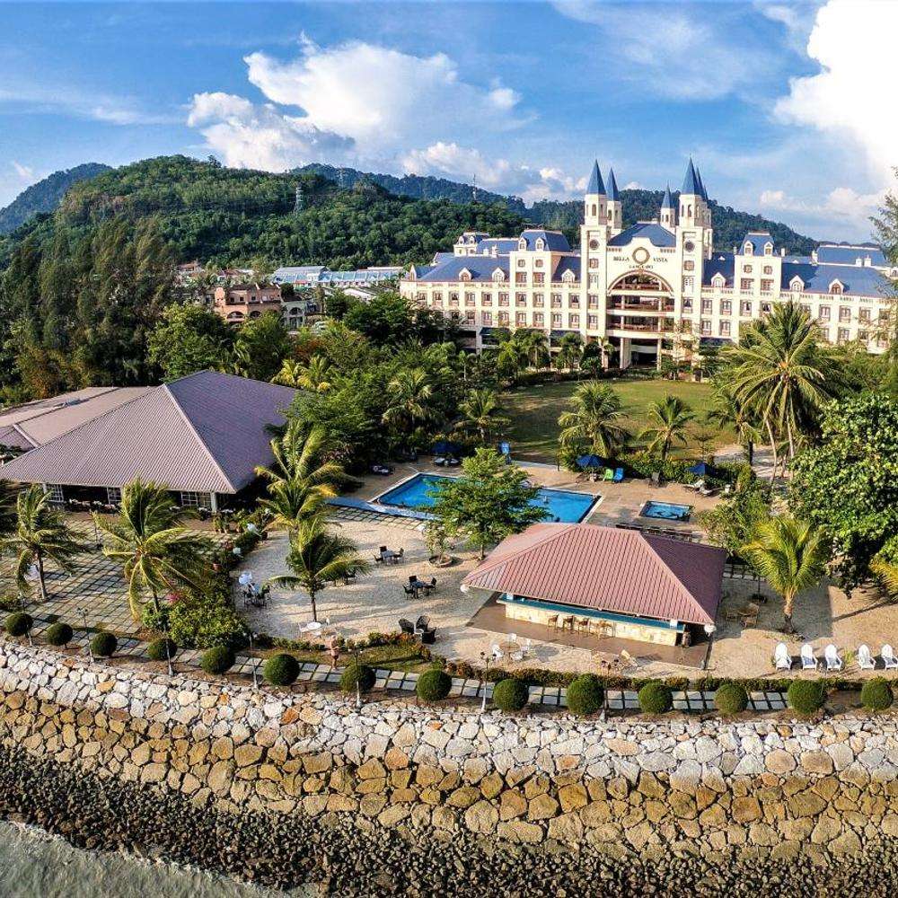 هتل بلا ویستا واترفرانت لنکاوی Bella Vista Waterfront hotel Langkawi
