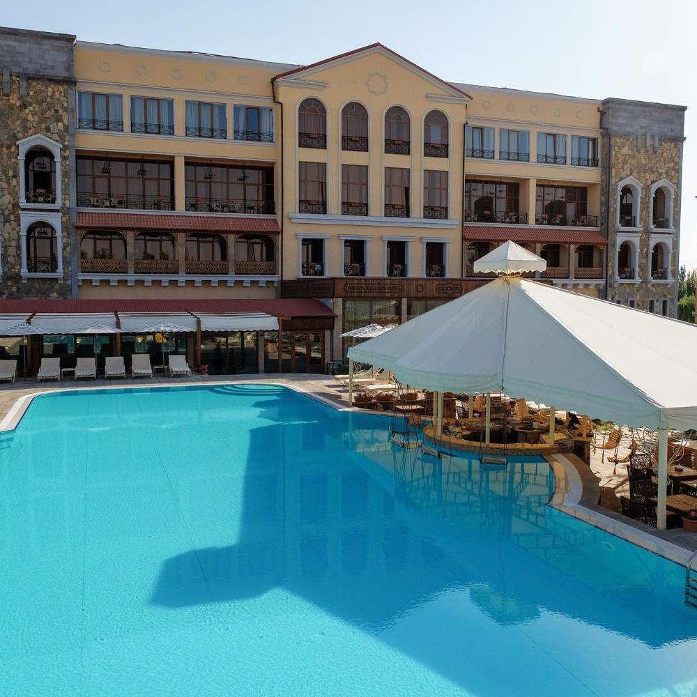 هتل قفقاز ایروان Caucasus Hotel Yerevan