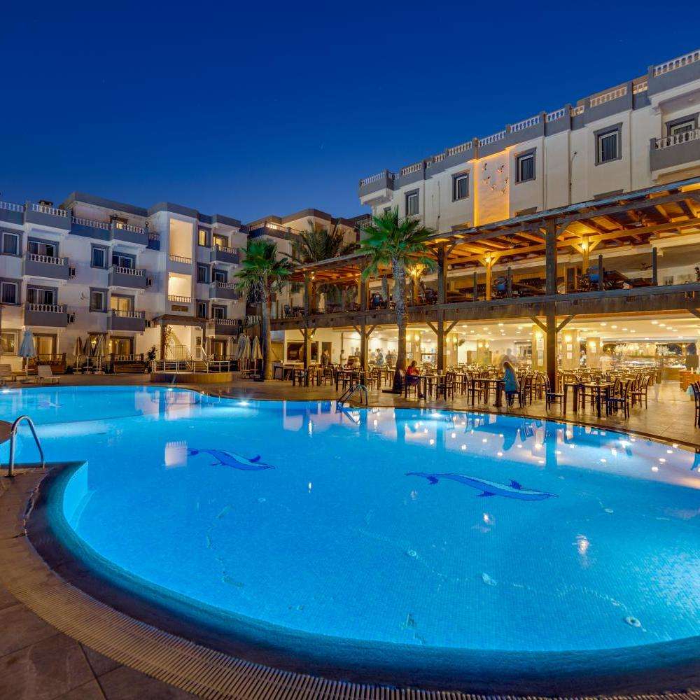 هتل اسمارت هالیدی بدروم Smart Holiday Bodrum Hotel