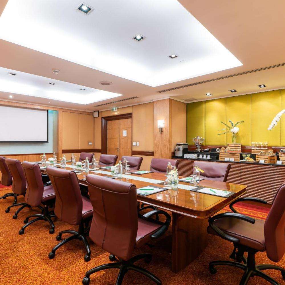 هتل هالیدی این بانکوک سیلوم Hotel Holiday Inn Bangkok Silom