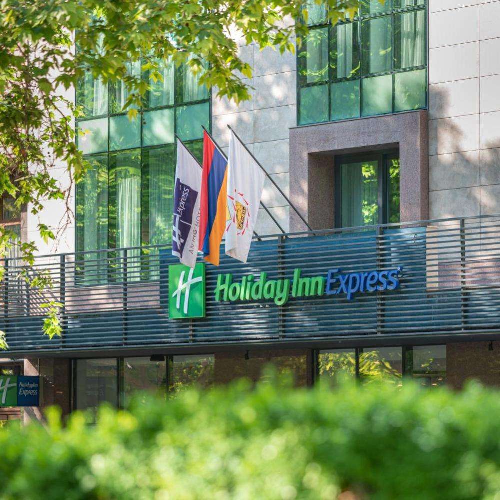 هتل هالیدی این اکسپرس ایروان Hotel Holiday Inn Express Yerevan