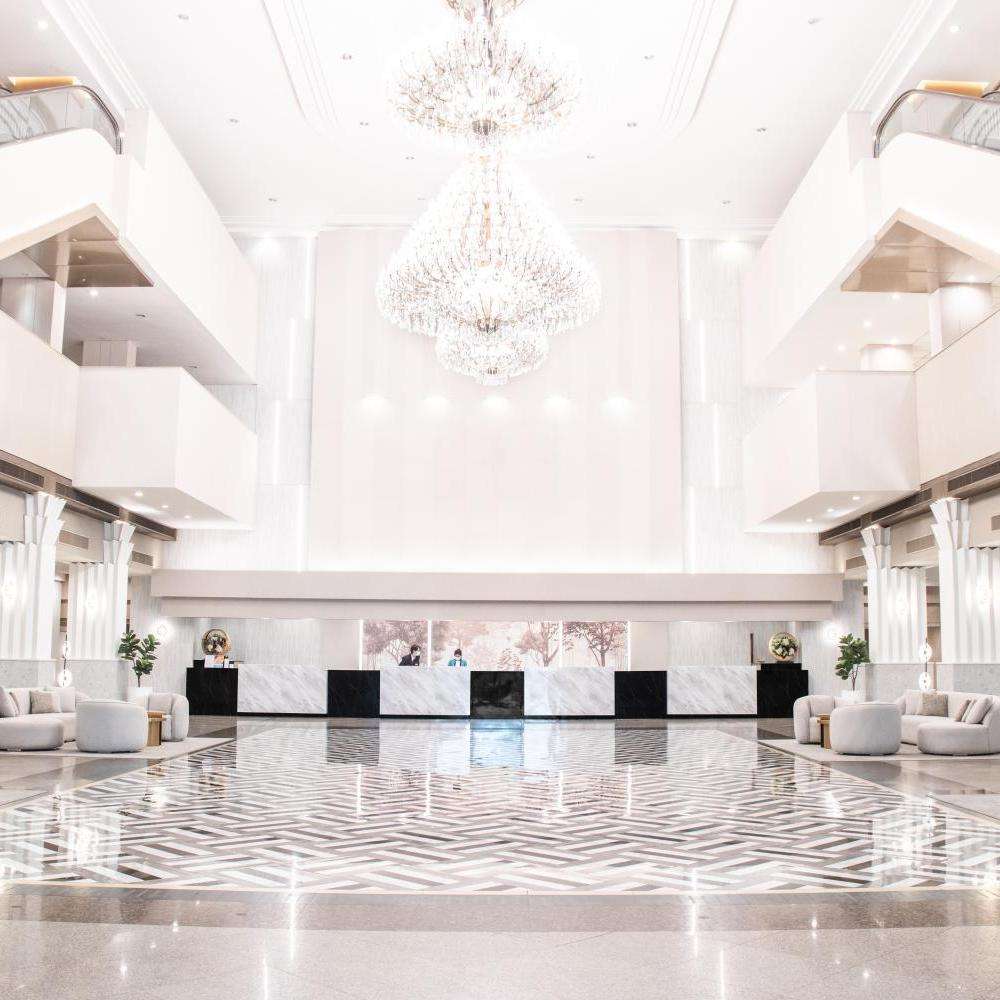 هتل تویین تاورز بانکوک The Twin Towers Hotel Bangkok