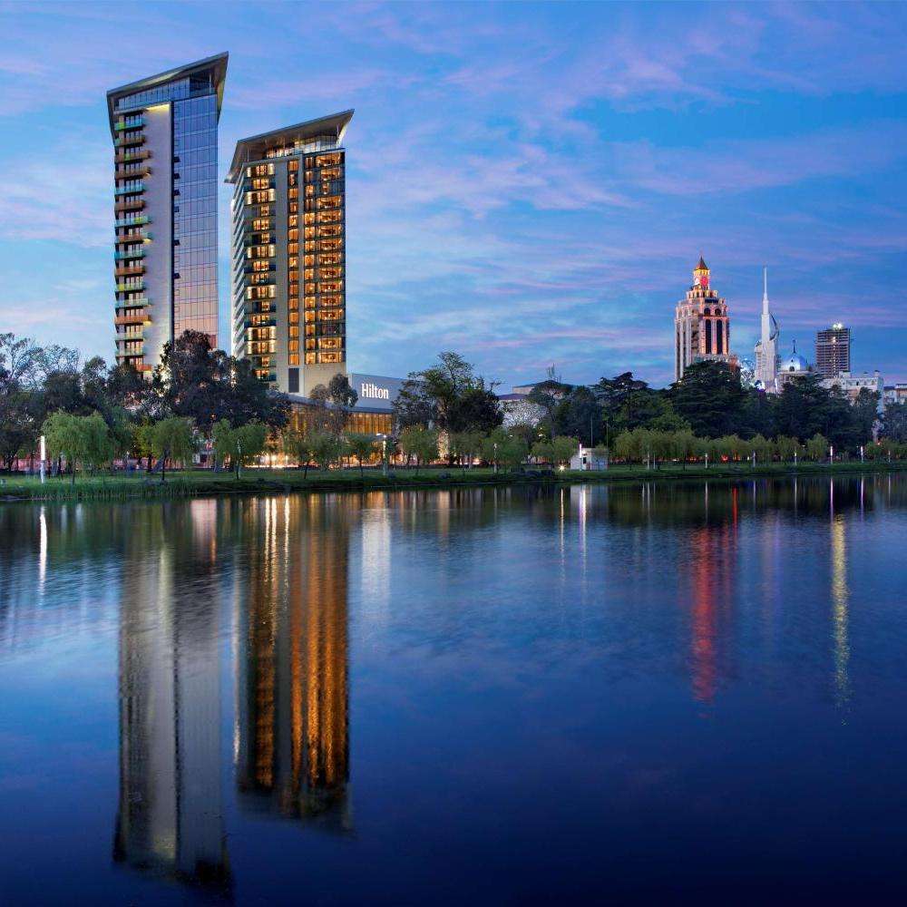 هتل هیلتون باتومی Hilton Batumi hotel