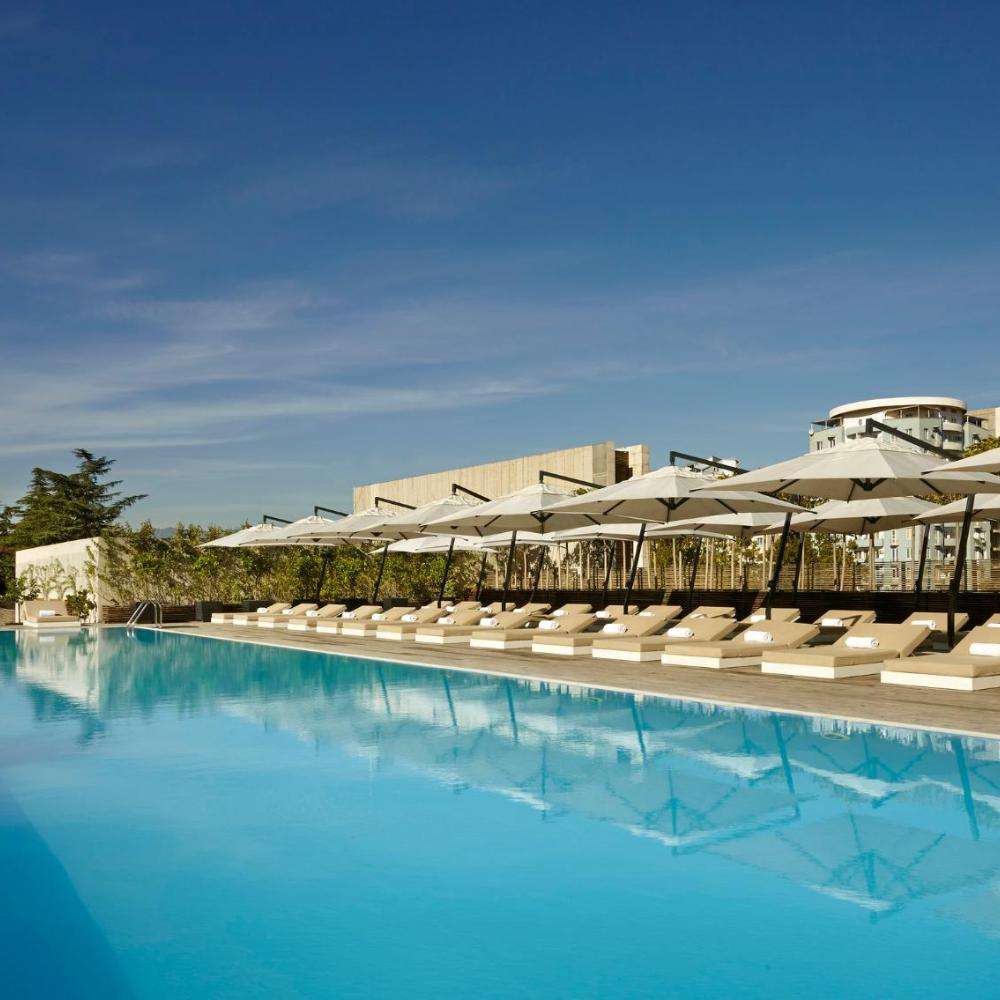 هتل هالیدی این تبلیسی Holiday Inn Tbilisi