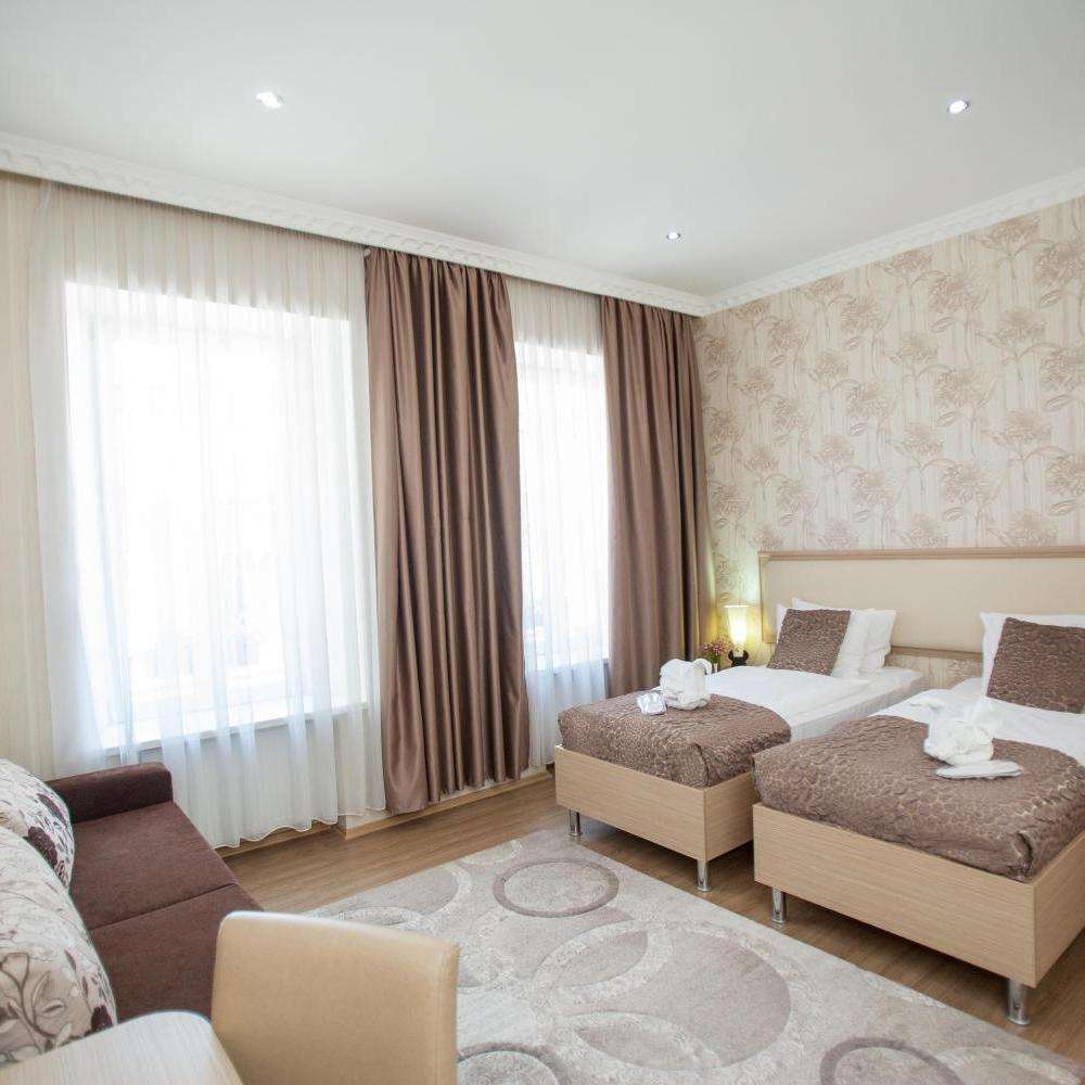 هتل روستاولی پالاس تفلیس Rustaveli Palace Hotel Tbilisi