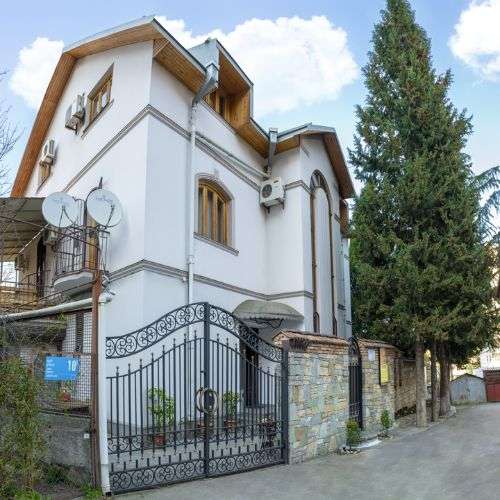 هتل ونسا تفلیس Venesa Hotel Tbilisi