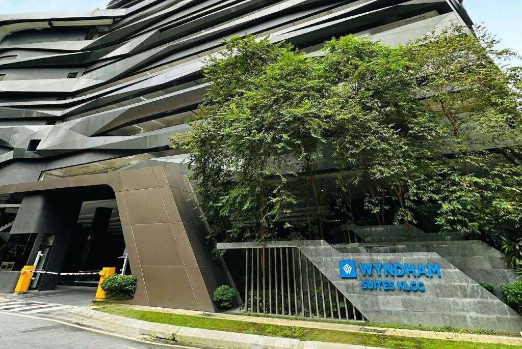 هتل ویندهام سویتس کی ال سی سی Wyndham Suites KLCC