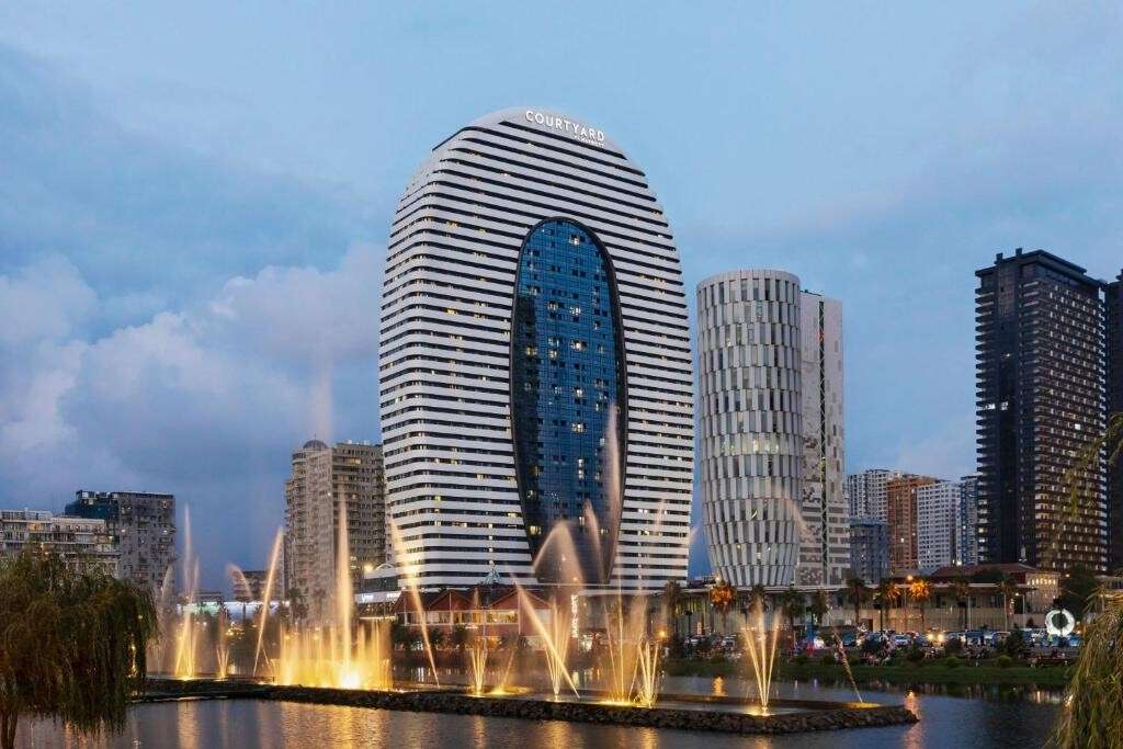هتل کورتیارد بای مریوت باتومی Courtyard by Marriott Batumi