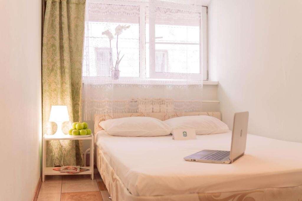 هتل آندرون Andron Hotel