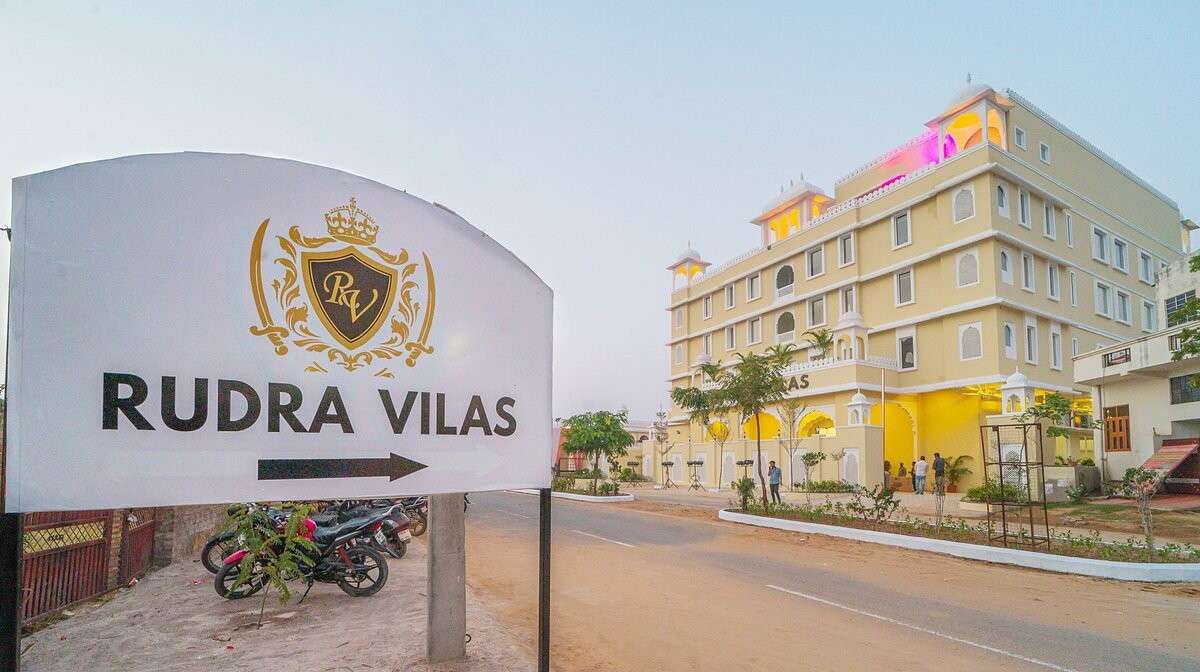 هتل رودرا ویلاس Rudra Vilas