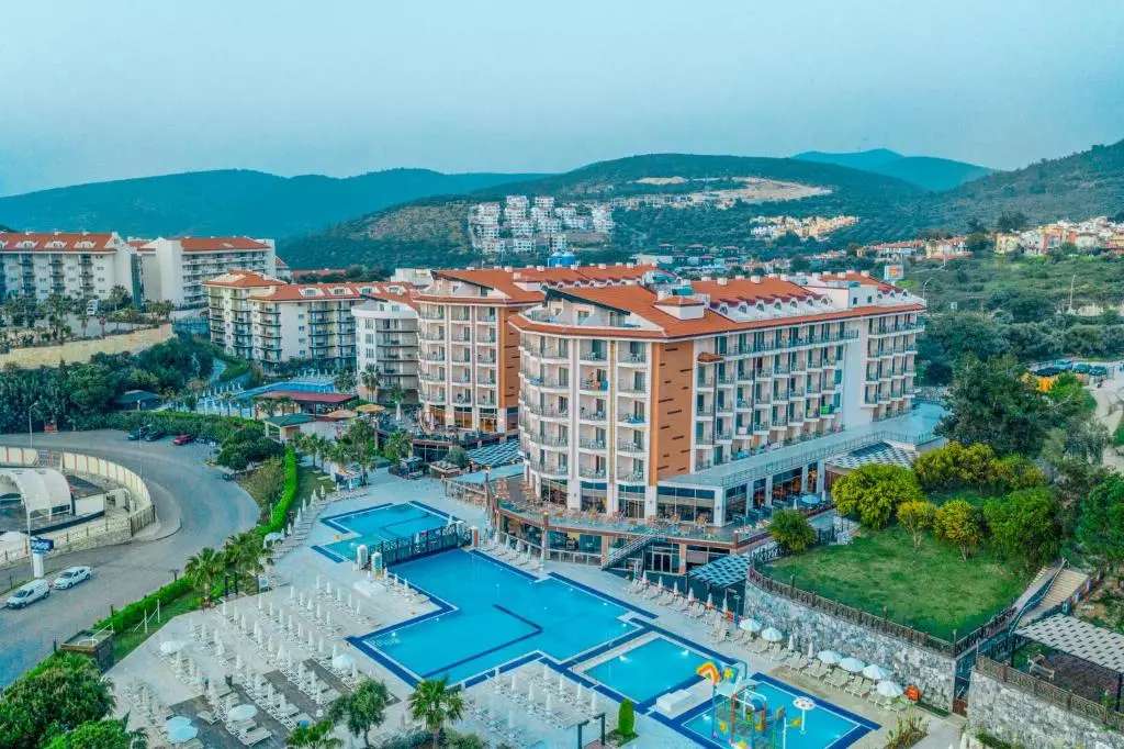 هتل رامادا ریزورت گلف HOTEL RAMADA RESORT GOLF