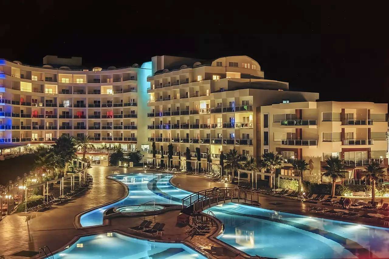 هتل سی لایت کوش آداسی SEALIGHT RESORT KUSADASI